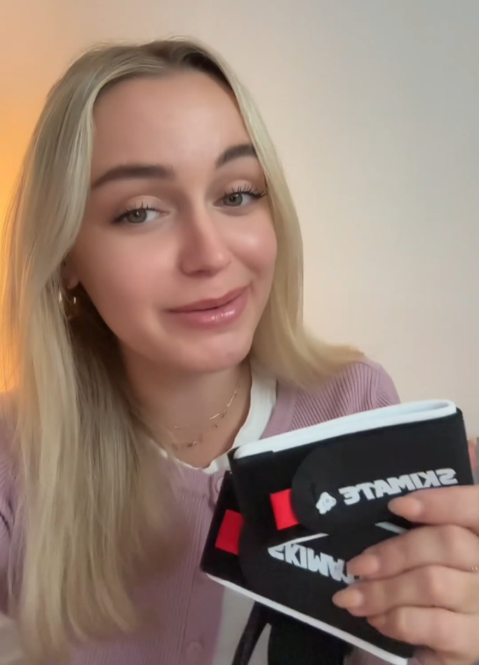 Skimate - Tragen Sie Ihre Skiausrüstung mit Leichtigkeit!